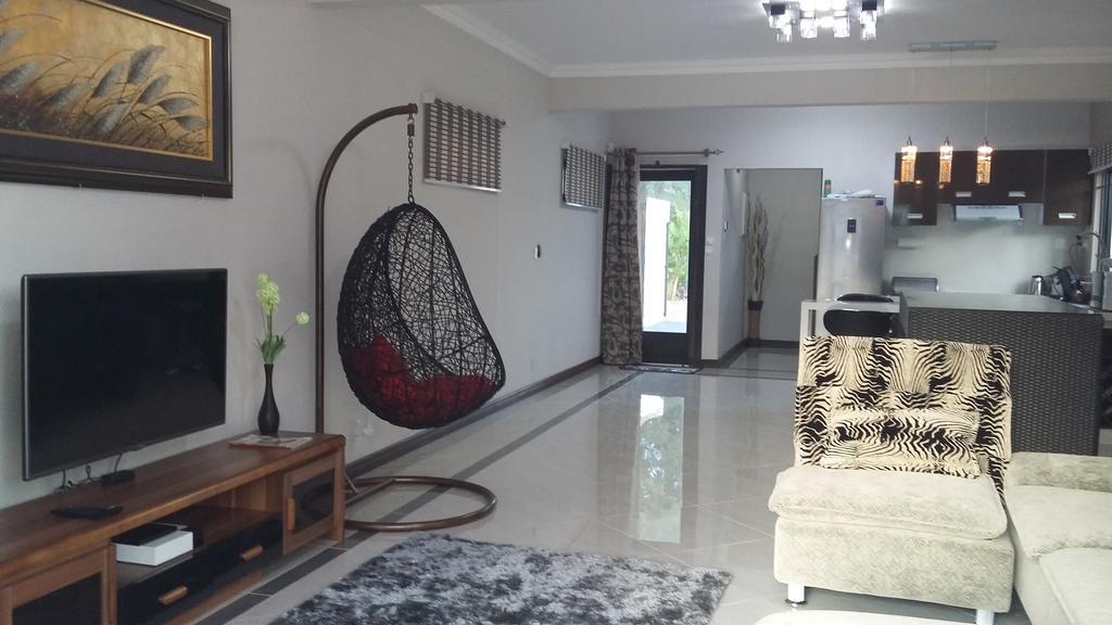 Trident Villa Balaclava Ngoại thất bức ảnh